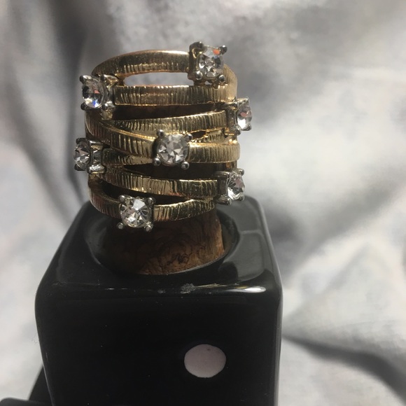 Ring - Picture 3 of 3